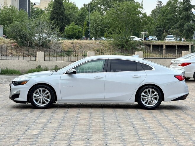 Chevrolet Malibu-6