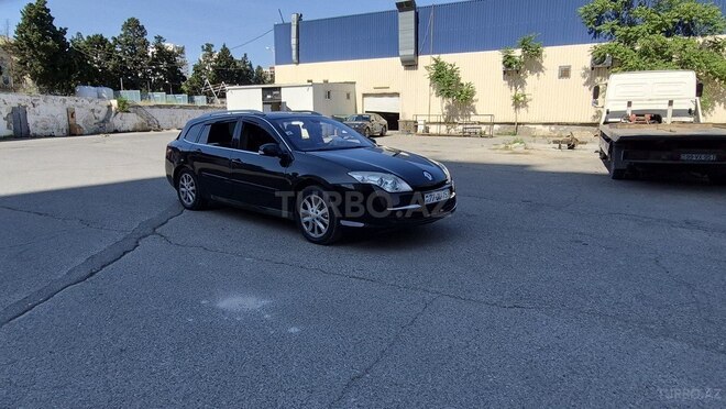 Renault Laguna-6