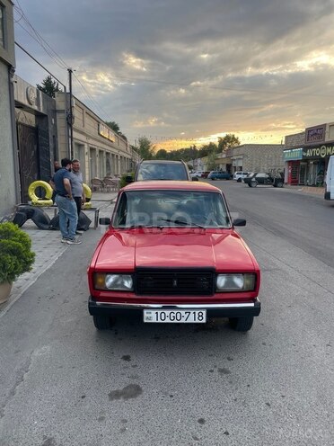 LADA (VAZ) 2107-2