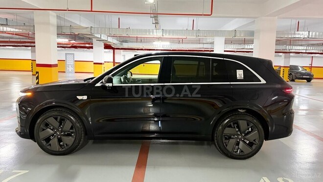 Li Auto L6-5