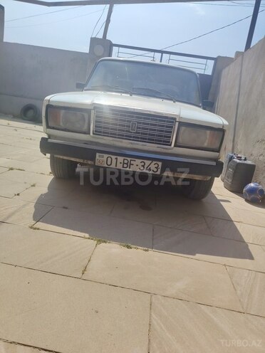 LADA (VAZ) 2107-1