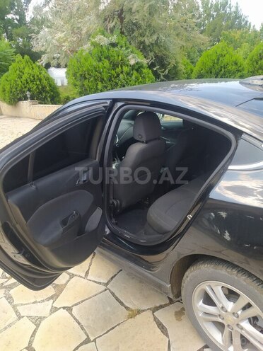 Chevrolet Cruze-11