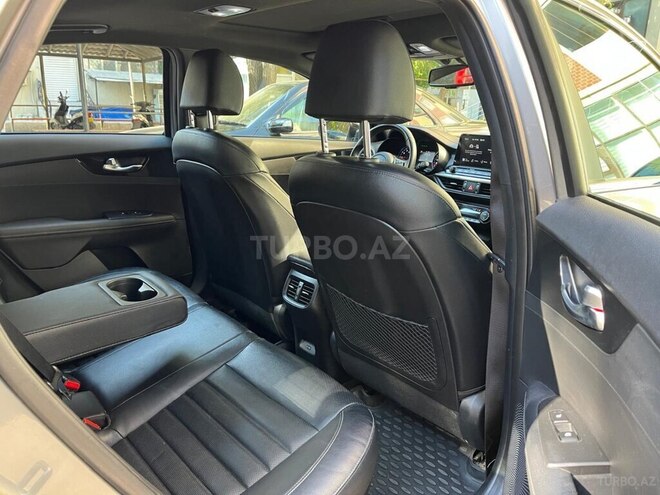 Kia Cerato-11