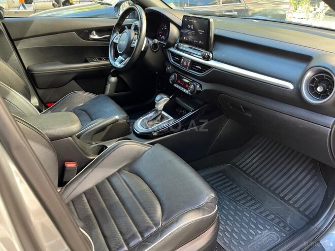 Kia Cerato-13