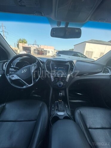 Hyundai Santa Fe-4