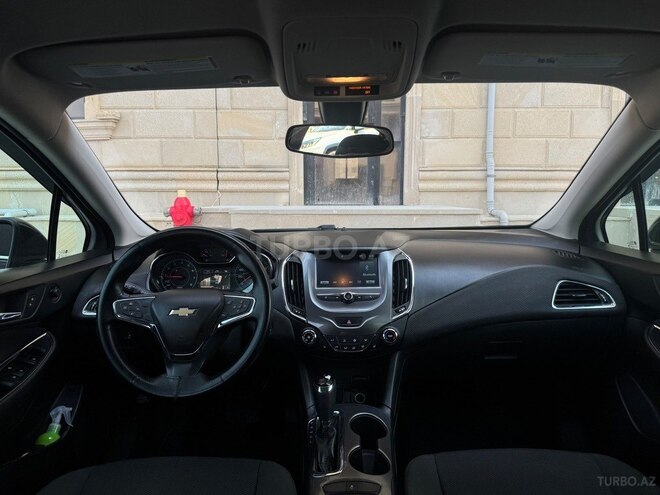 Chevrolet Cruze-15