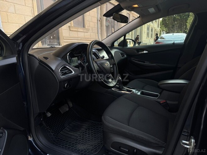 Chevrolet Cruze-11