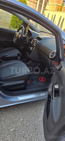 Opel Corsa-8