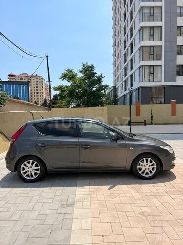 Hyundai i30-7