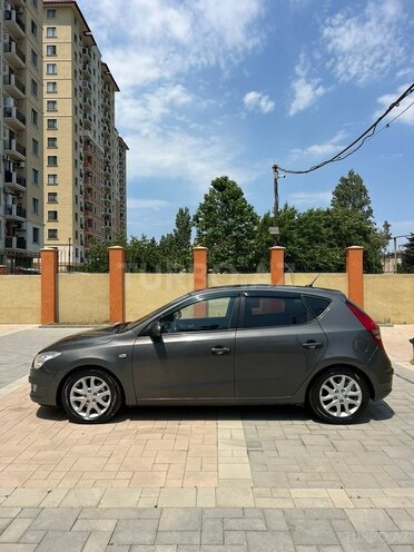 Hyundai i30-6
