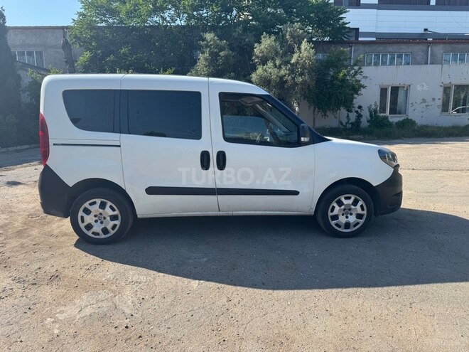 Fiat Doblo-4