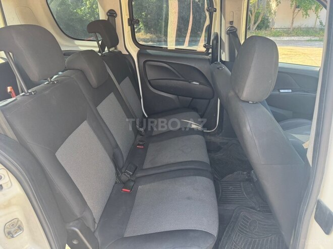 Fiat Doblo-5
