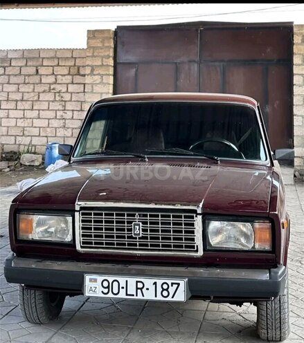 LADA (VAZ) 2107-1