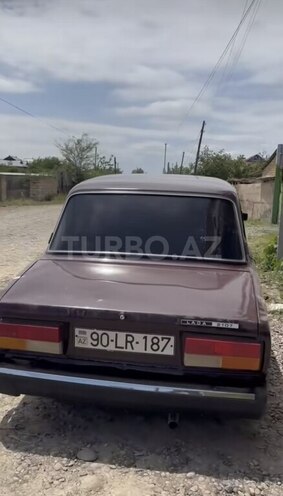 LADA (VAZ) 2107-2