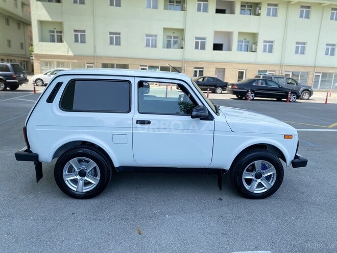 LADA (VAZ) Niva-7