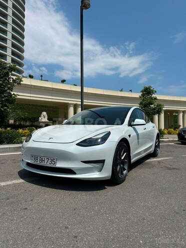 Tesla Model 3-8