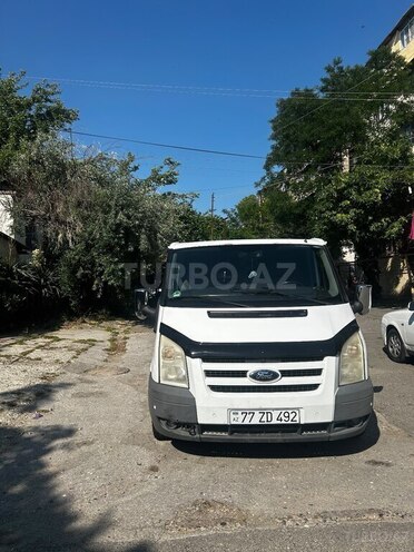 Ford Transit-1