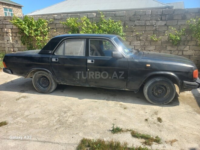 GAZ 3102 "Volga"-3