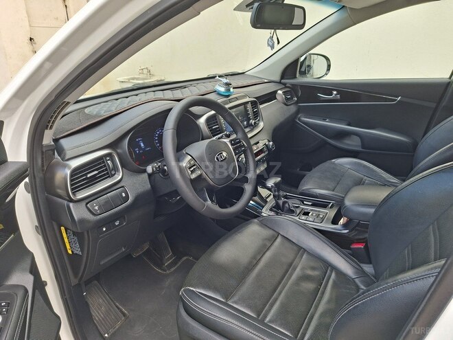 Kia Sorento-10