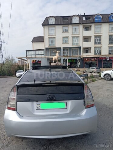 Toyota Prius-3