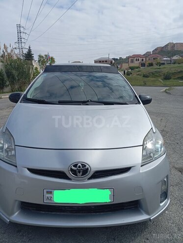 Toyota Prius-10