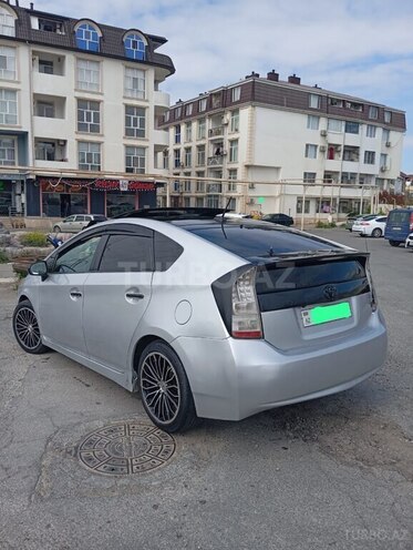 Toyota Prius-7