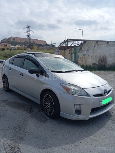 Toyota Prius-6