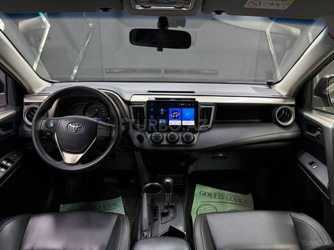 Toyota RAV4-8