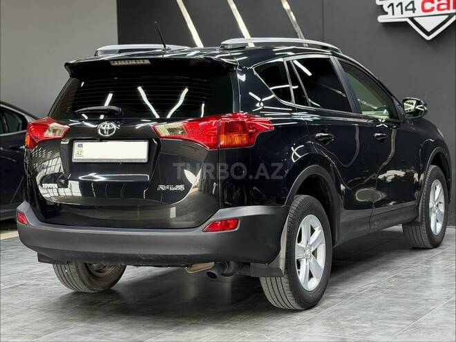 Toyota RAV4-5