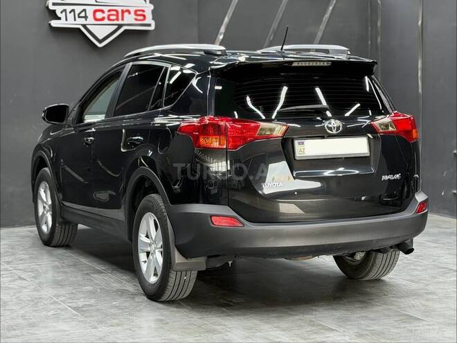 Toyota RAV4-4