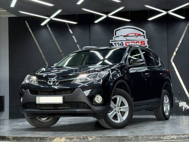 Toyota RAV4-1