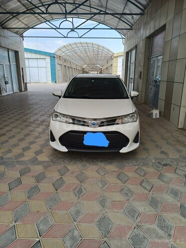 Toyota Corolla Fielder-1
