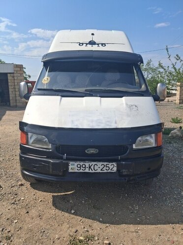 Ford Transit-1