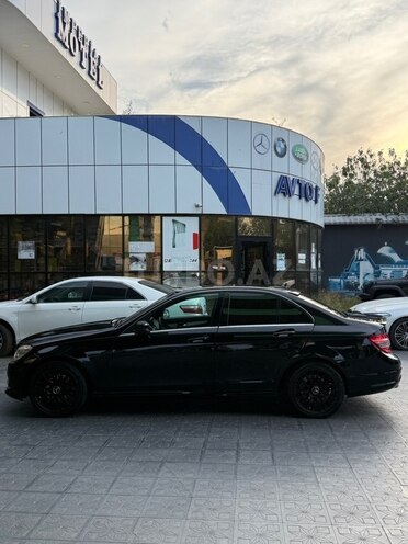 Mercedes C 300-7
