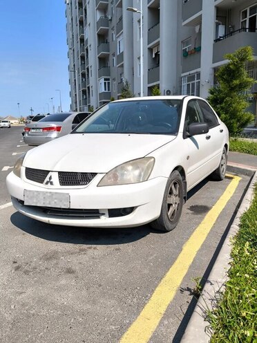 Mitsubishi Lancer-1