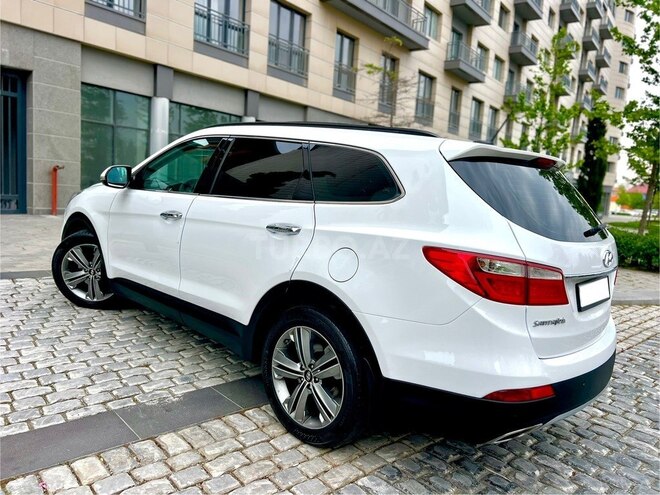 Hyundai Santa Fe-5