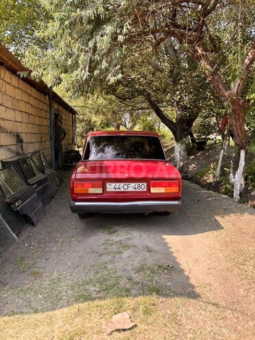 LADA (VAZ) 2107-2