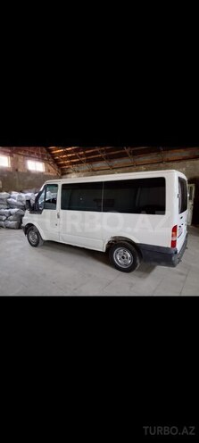 Ford Transit-2