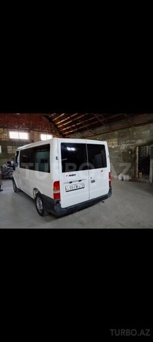 Ford Transit-5