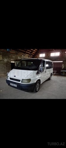 Ford Transit-1
