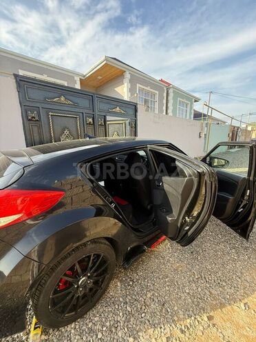 Hyundai Veloster-6