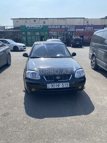 Hyundai Accent-1