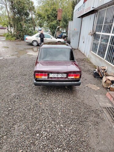 LADA (VAZ) 2107-2