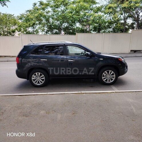 Kia Sorento-11