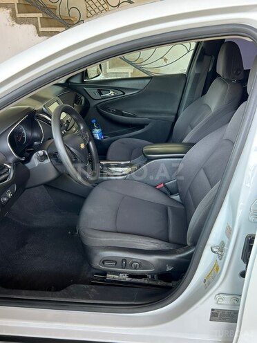 Chevrolet Malibu-7