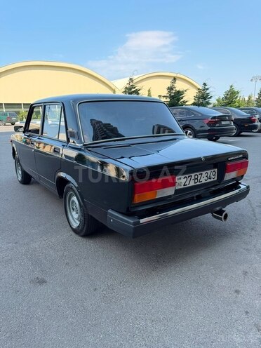 LADA (VAZ) 2107-4