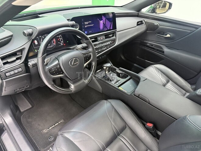 Lexus ES 300h-9
