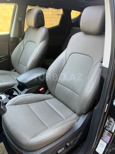 Hyundai Santa Fe-8