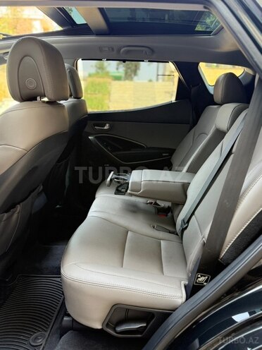 Hyundai Santa Fe-10