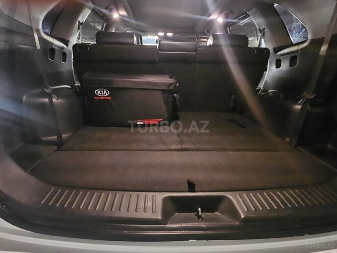 Kia Sorento-8